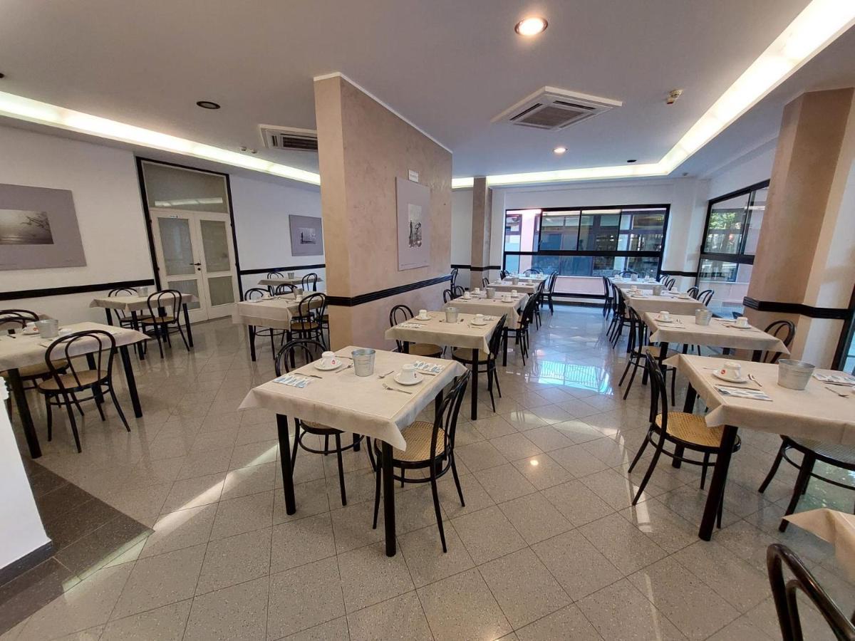 Vinsea Hotel Bellaria-Igea Marina Luaran gambar